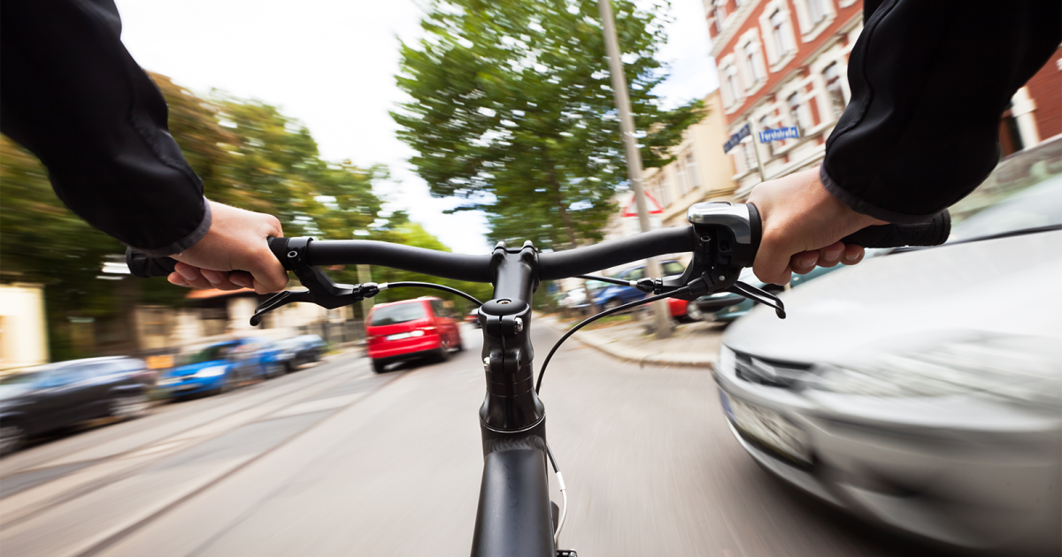 Unfälle mit E-Bikes: Wie sich Senioren schützen