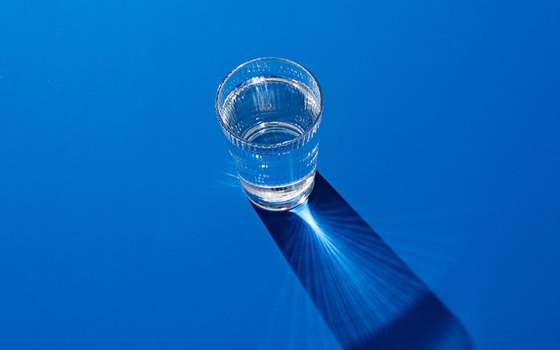 Leitungswasser oder Mineralwasser – ist beides gleich gesund?