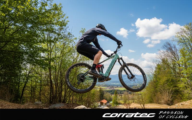 23. Dezember: Gewinnen Sie ein E-Power RS 140 EL Pro Team von corratec